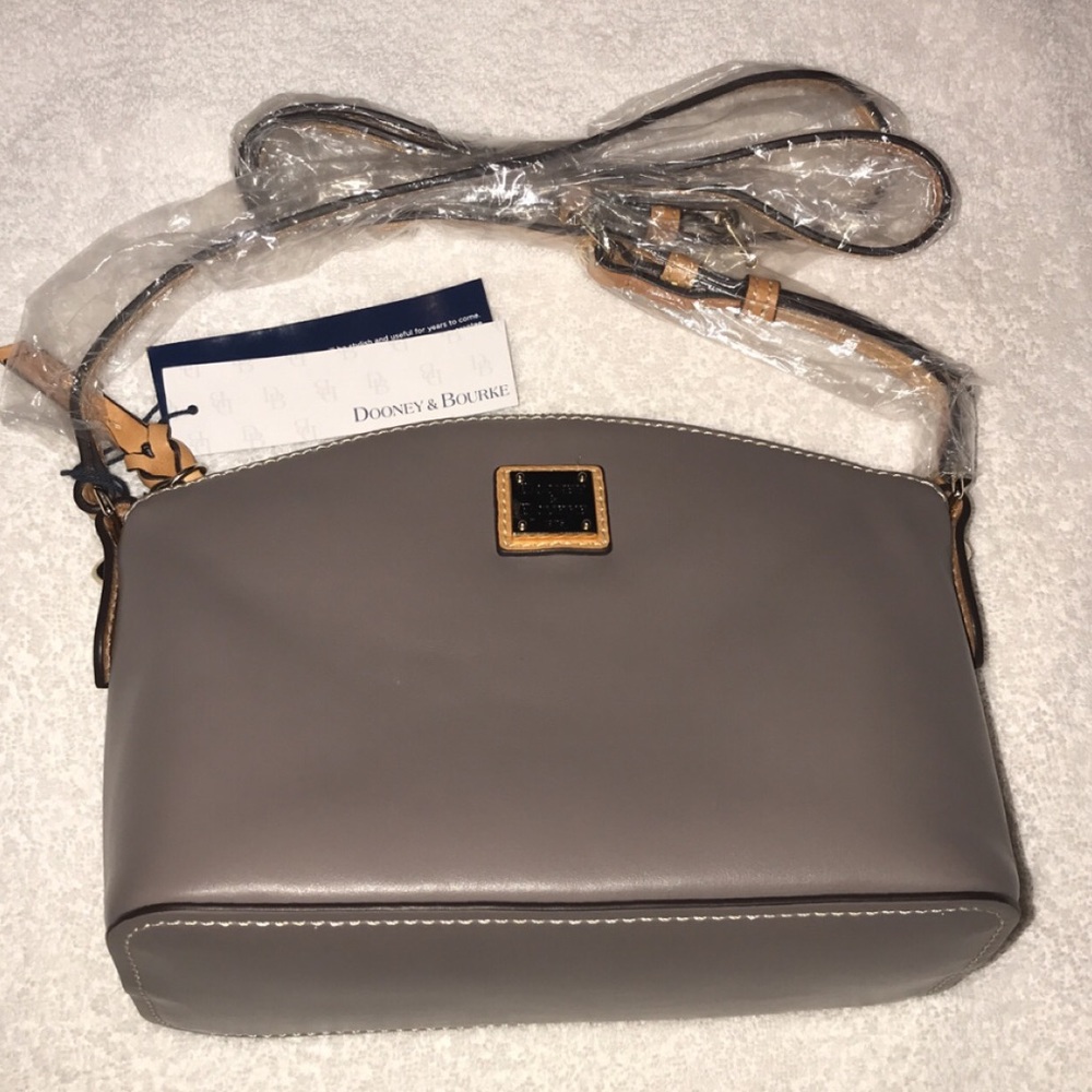 D&B Suki Crossbody Bag
